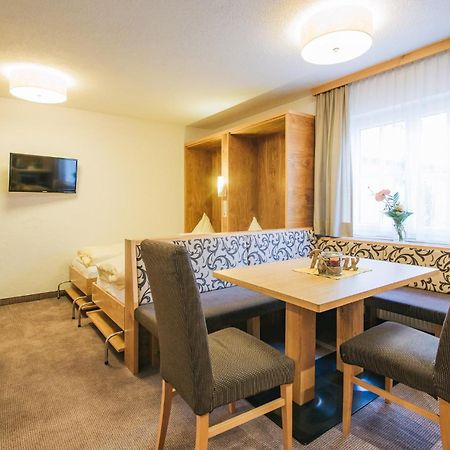Arlen Lodge Hotel Inkl Premium Karte Im Sommer Sankt Anton am Arlberg Exterior photo