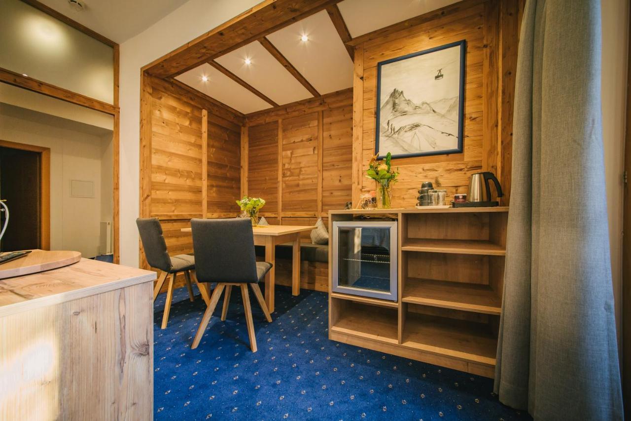 Arlen Lodge Hotel Inkl Premium Karte Im Sommer Sankt Anton am Arlberg Exterior photo