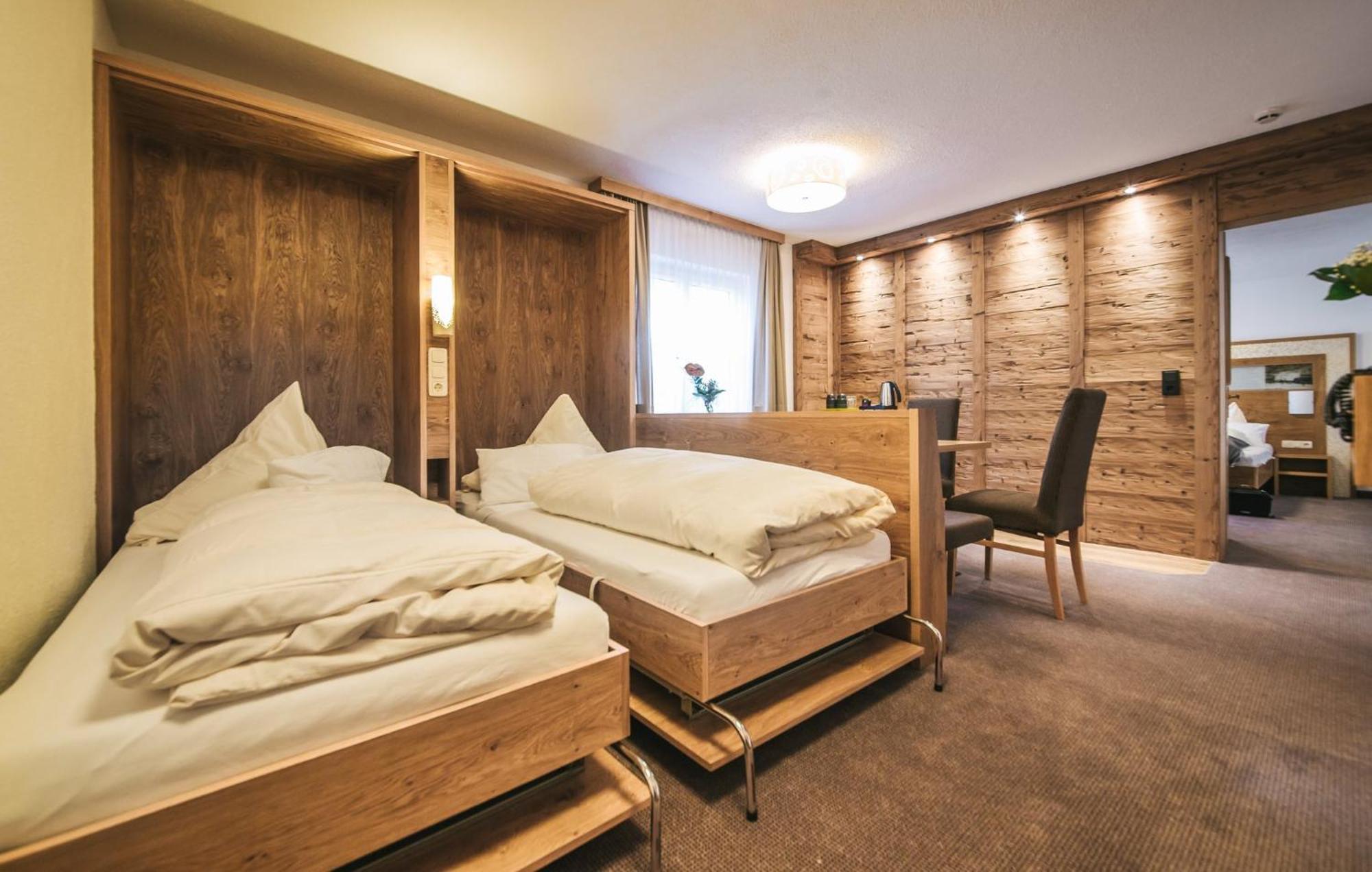 Arlen Lodge Hotel Inkl Premium Karte Im Sommer Sankt Anton am Arlberg Exterior photo