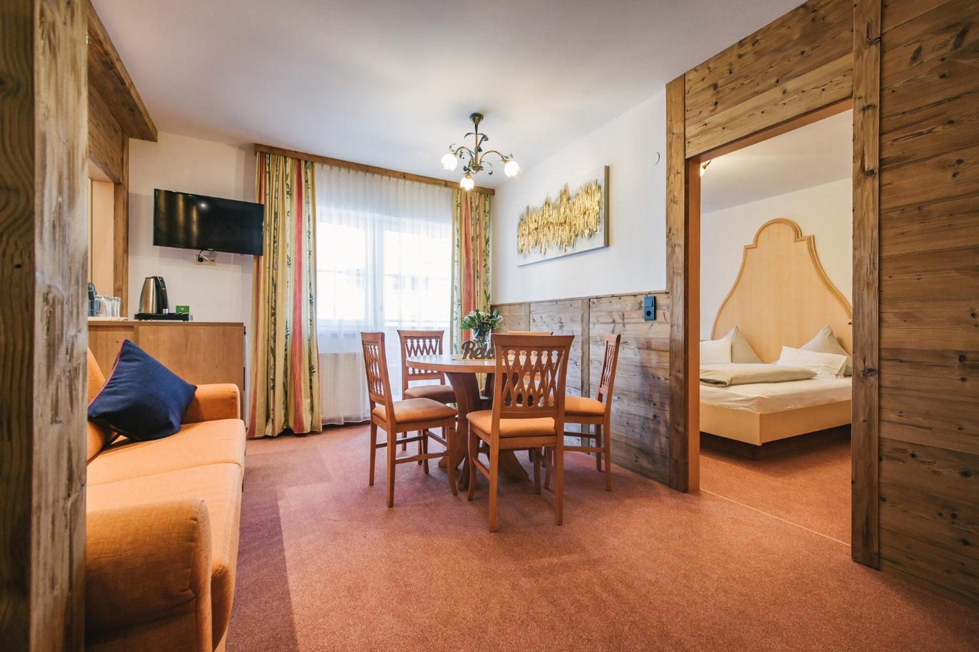 Arlen Lodge Hotel Inkl Premium Karte Im Sommer Sankt Anton am Arlberg Exterior photo