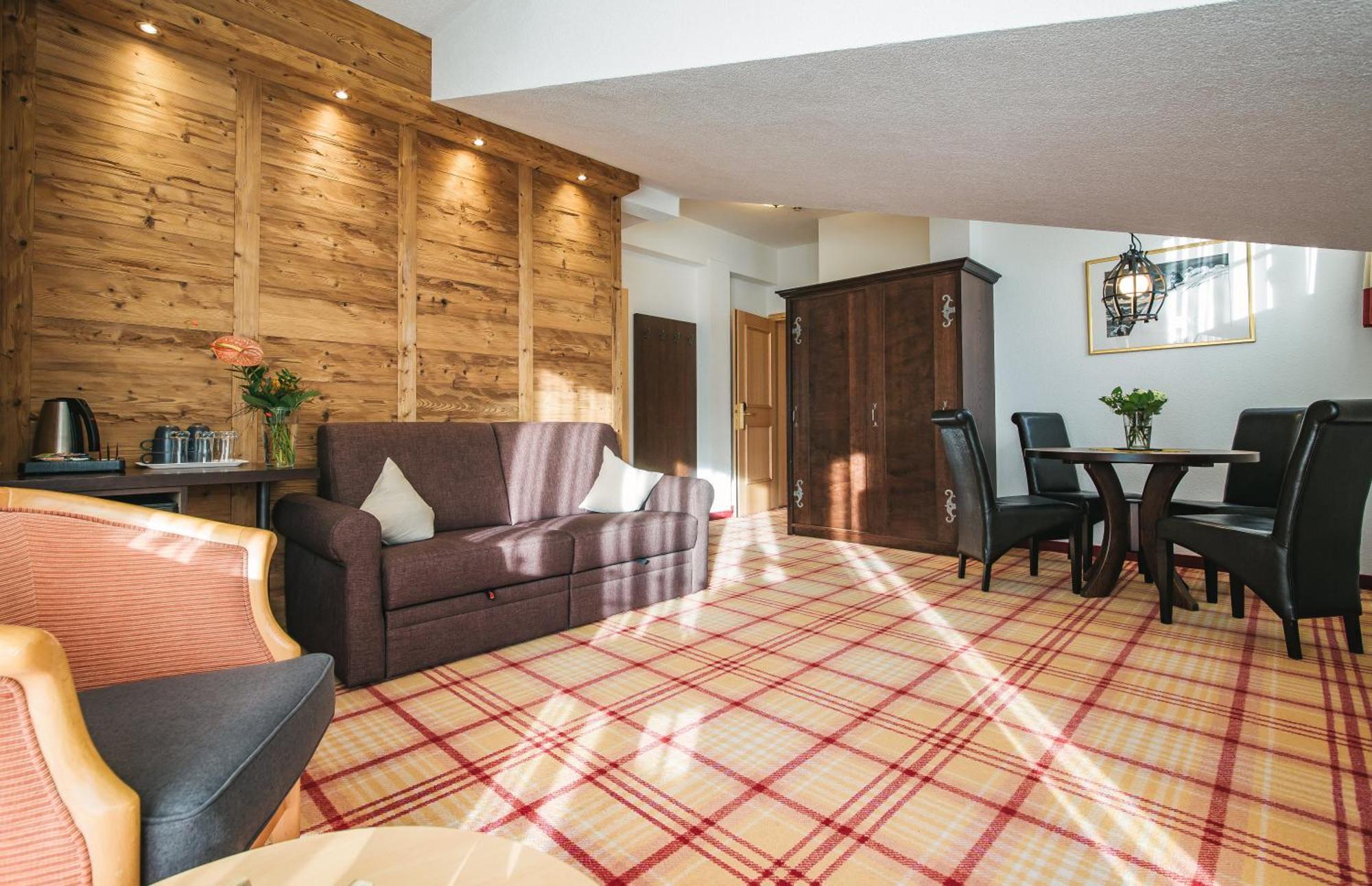 Arlen Lodge Hotel Inkl Premium Karte Im Sommer Sankt Anton am Arlberg Exterior photo