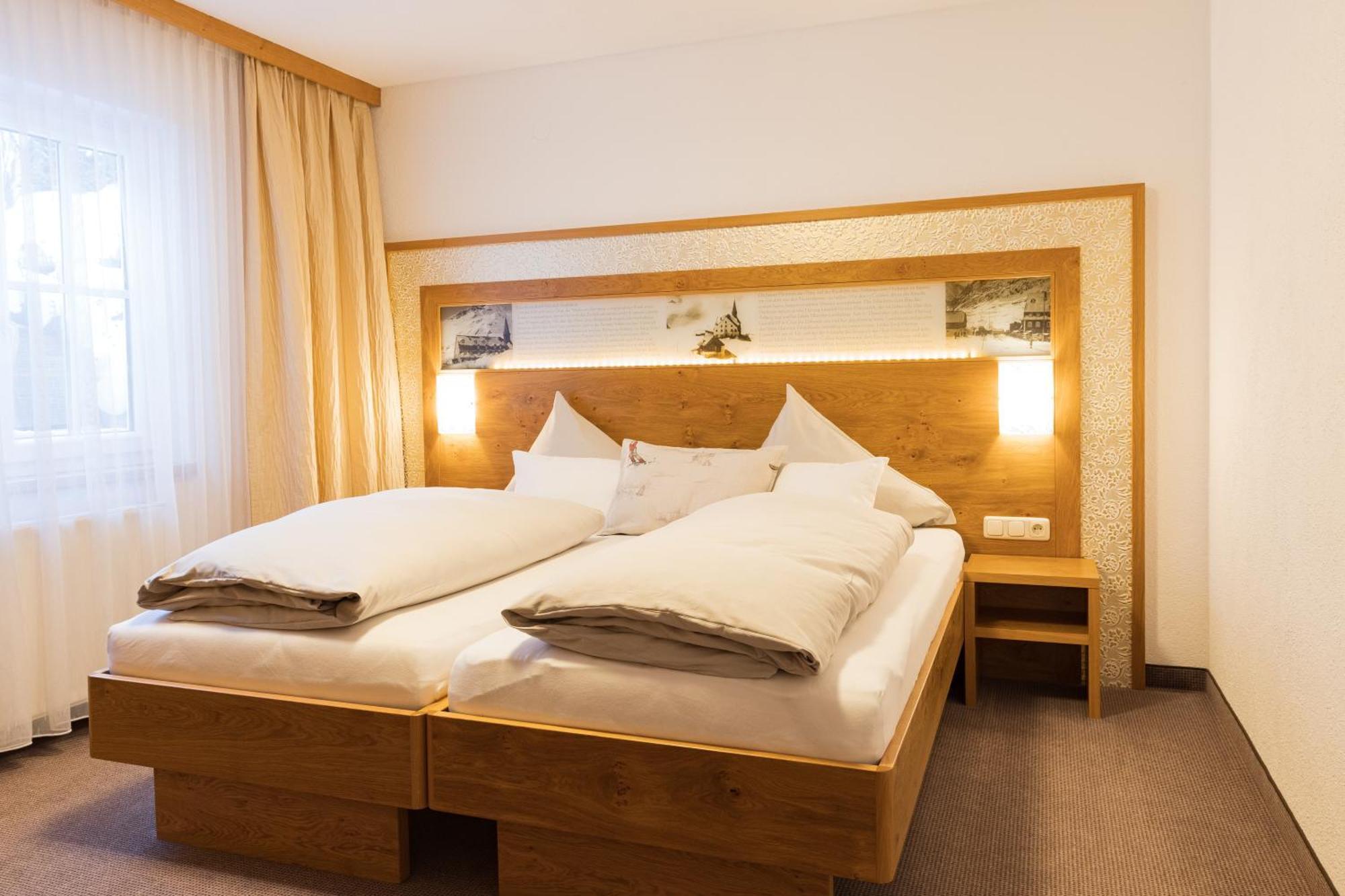 Arlen Lodge Hotel Inkl Premium Karte Im Sommer Sankt Anton am Arlberg Exterior photo
