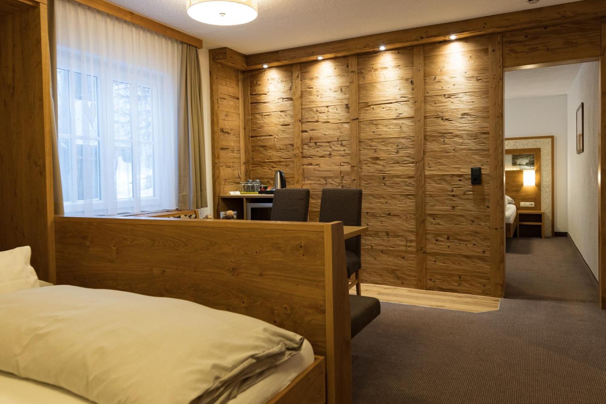 Arlen Lodge Hotel Inkl Premium Karte Im Sommer Sankt Anton am Arlberg Exterior photo